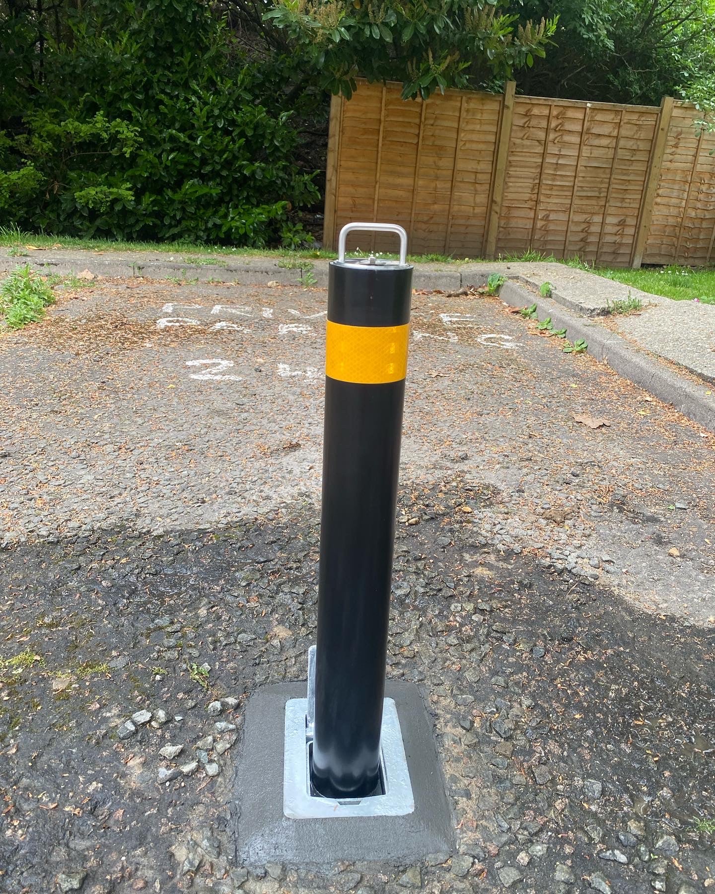 D4 Domestic Telescopic Security Post